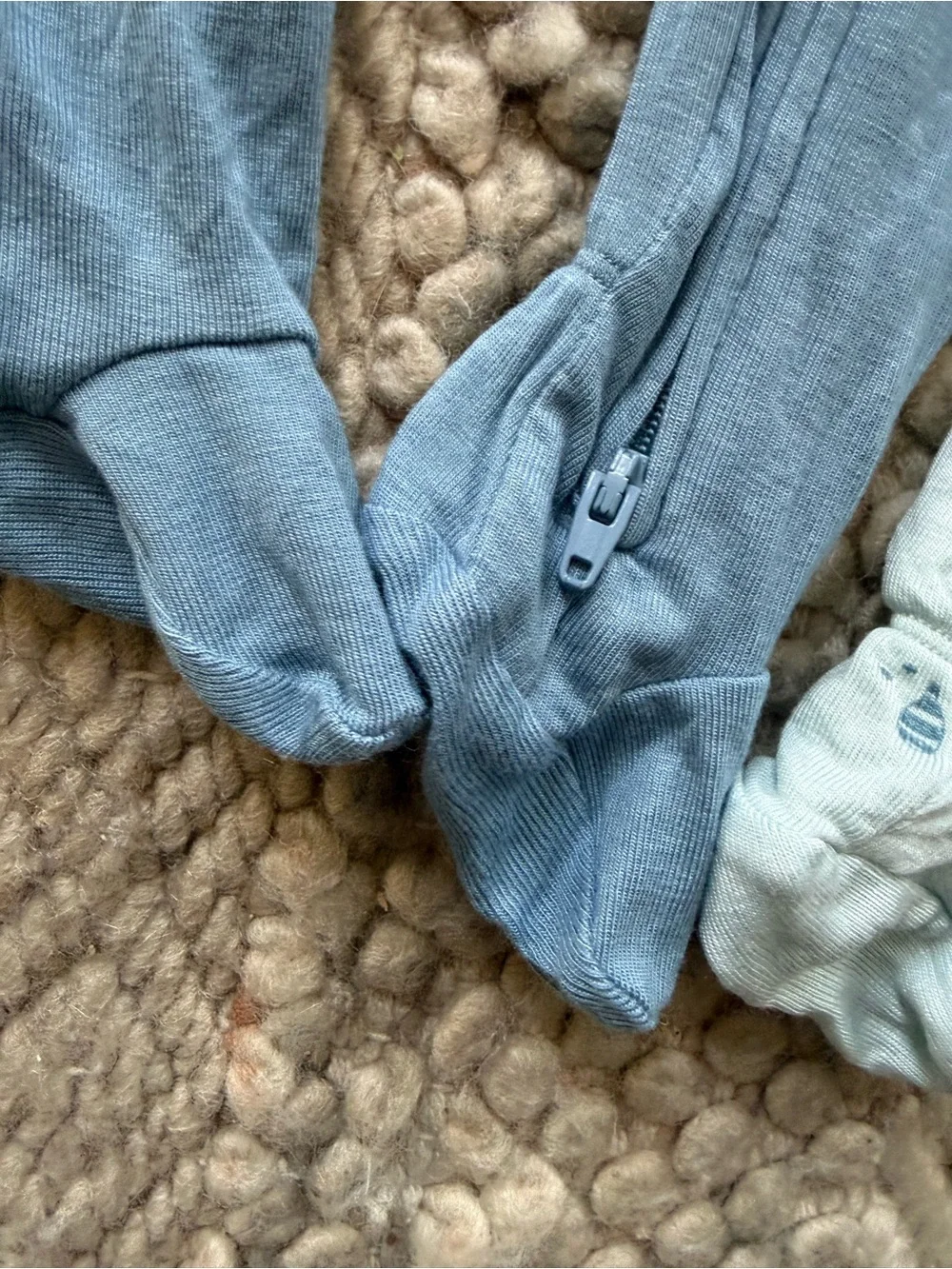 cloud island Two-Pack Footed Pajama Set in Blue and Light blue balloons NB nwt